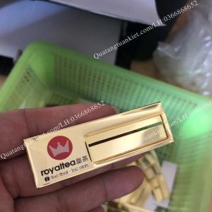 Bảng tên nhân viên fpt thay tên đồng mạ vàng 1 bang-ten-nhan-vien-fpt-dep