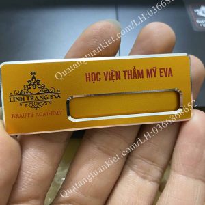 Bảng tên nhân viên thay tên loại 2 in UV 3 the-ten-nhan-vien-thay-ten-loai-2