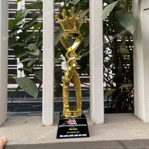 xuong-san-xuat-cup-composite