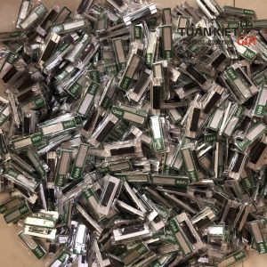 Bảng tên nhân viên thay tên loại 4 in UV 3 bang-ten-nhan-vien-thay-ten