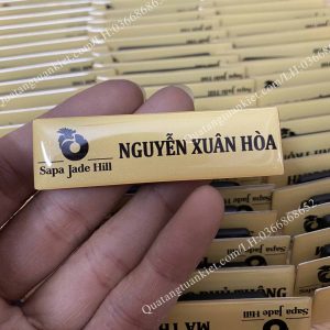 bang-ten-nhan-vien-in-kim-loai-trang-nhu