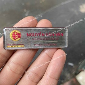 bang-ten-nhan-vien-inox-xuoc