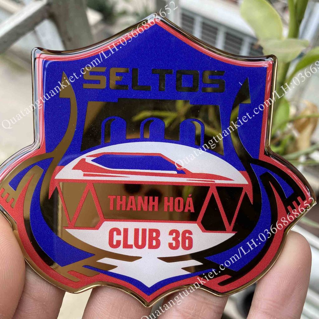 huy-hieu-inox-vang-guong