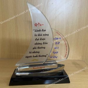 ky-niem-chuong-buom-doi