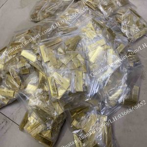 lam-bang-ten-nhan-vien