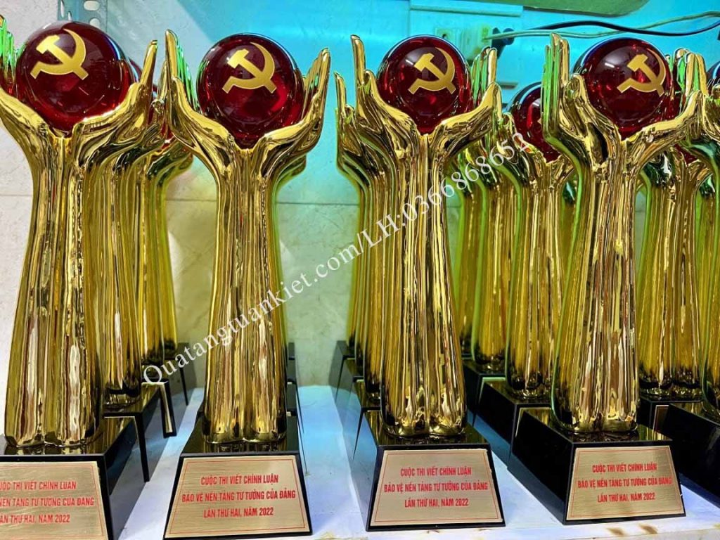 Giới thiệu 3 z3881006658712 9f7a1bfe8cc3a1e120a3f97850cd22c7