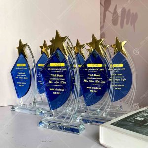 Biểu trưng pha lê buồm sao xanh 3 lam-bieu-trung-pha-le-buom-sao-xanh