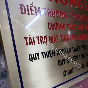 bien-cong-ty-inox-ăn-mon