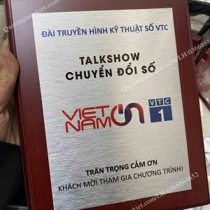 bieu-trung-go-a5-in-kim-loai