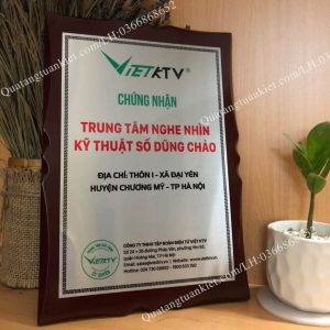 bieu-trung-go-eo-in-kim-loai