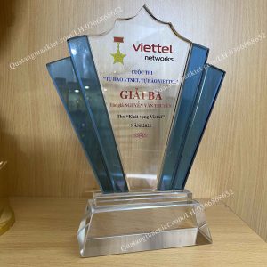 Biểu trưng pha lê hình quạt Viettel 1 bieu-trung-pha-le-hinh-quat