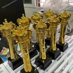 Cúp composite vương miện mạ vàng 2 cup-composite