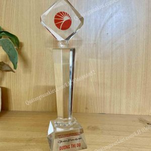 Cúp pha lê vuông nghiêng cao 1 cup-luu-niem-pha-le-vuong-nghieng-cao