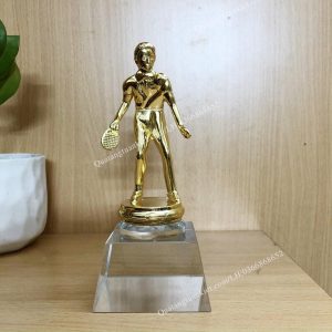 cup-pha-le-bong-ban-kim-loai-ma-vang-thap