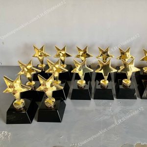 cup-pha-le-sao-don-thap-de-den