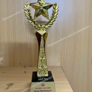 cup-vinh-danh-composite