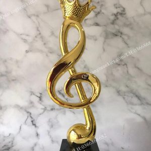 cup-vinh-danh-composite-not-nhac