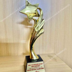 cup-vinh-danh-composite-sao-cong-ma-vang