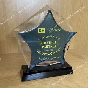 lam-bieu-trung-pha-le-sao-xanh