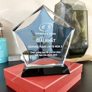 lam-ky-niem-chuong-pha-le-sao-xanh