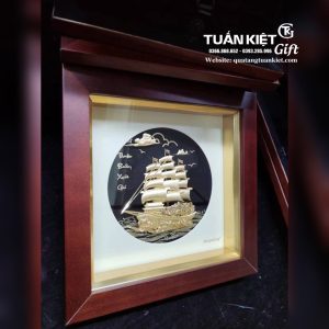 Tranh thuận buồm xuôi gió mạ vàng 24k 1 tranh-ma-vang-thuan-buom-xuoi-gio