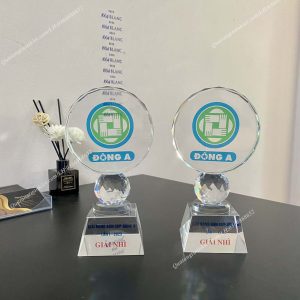 xuong-san-xuat-cup-pha-le-p10-thap