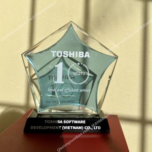 Lam-bieu-trung-pha-le-sao-xanh