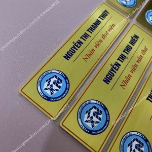 Bảng tên nhân viên đồng in UV 1 bang-ten-cai-ao-dong-in-uv