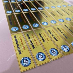 Bảng tên nhân viên đồng in UV 3 xuong-san-xuat-bang-ten-nhan-vien-dong-in-uv