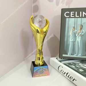 cup-vinh-danh-composite-qua-cau-canh-chim