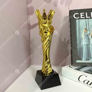 Cúp composite vương miện mạ vàng TK17 2 cup-vuong-mien-ma-vang-tk17