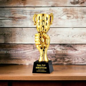 xuong san xuat cup composite ban tay cam cup