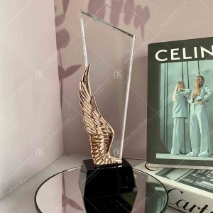 Cúp pha lê hình cánh chim mạ vàng bạc đồng 3 cup pha le hinh canh chim ma dong