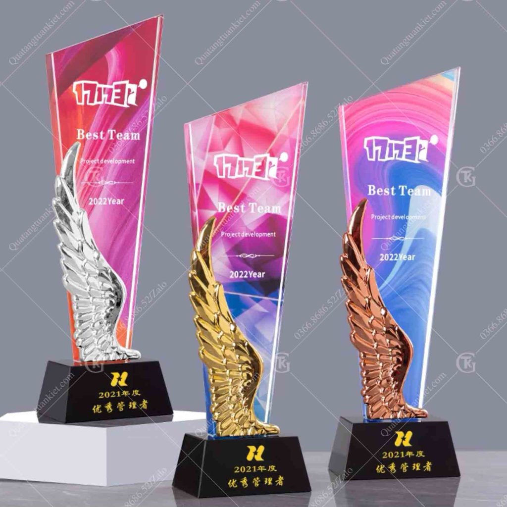 cup-pha-le-hinh-canh-chim-ma-vang-bac-dong cup-pha-le-hinh-canh-chim-ma-vang-bac-dong