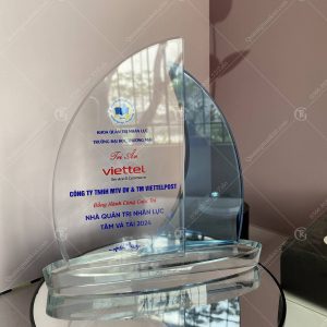 Kỷ niệm chương pha lê TK13 1 ky niem chuong pha le tk13