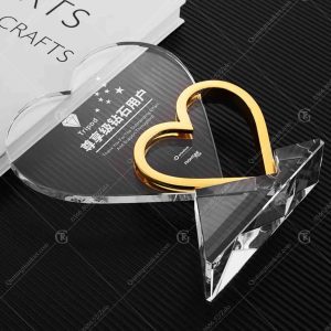 xuong-san-xuat-cup-trai-tim-doi-ma-vang